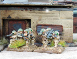 Infantry TU with conebore and Flame thrower weapons with a buzzbomb team